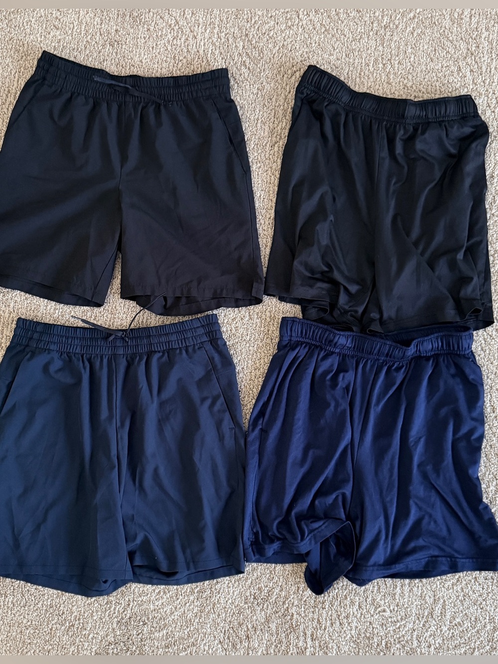 (4) Boys size large old navy shorts